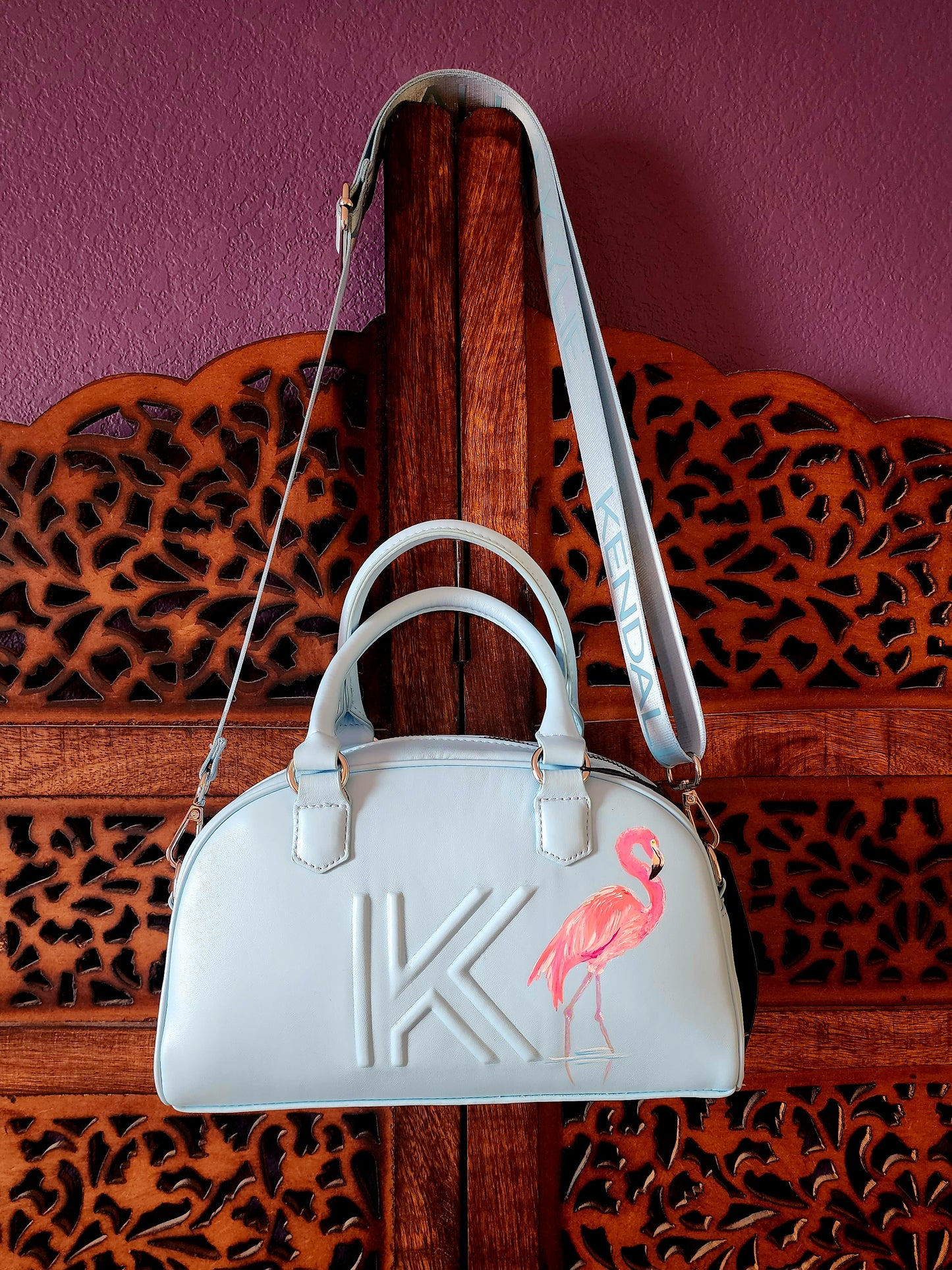 In a world of pigeons, be a flamingo